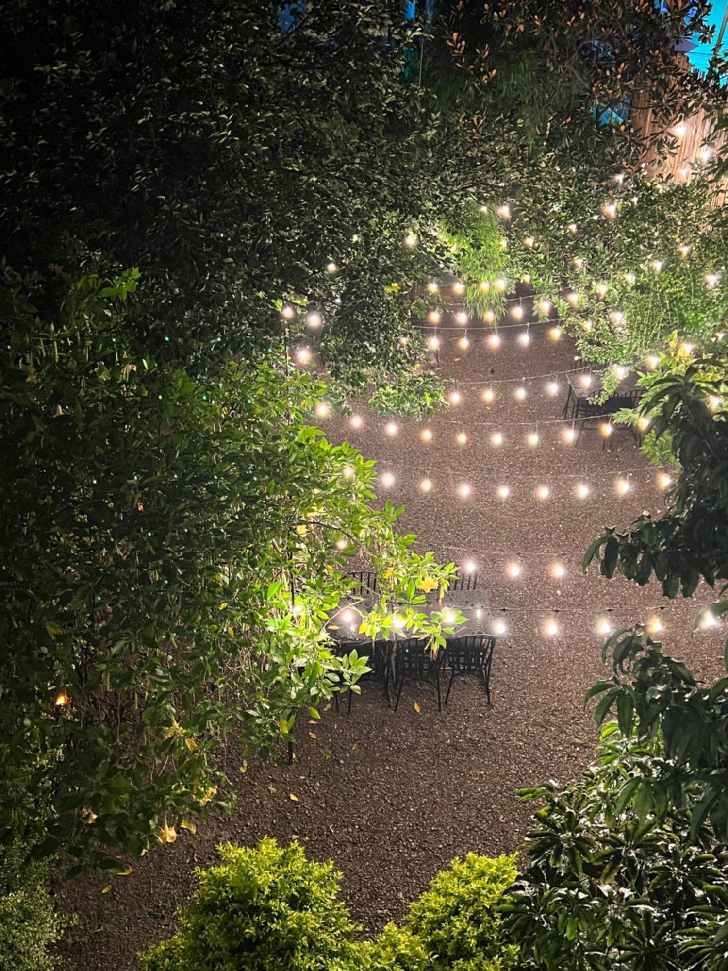 ホテル Cloud 9 Garden カトマンズ エクステリア 写真